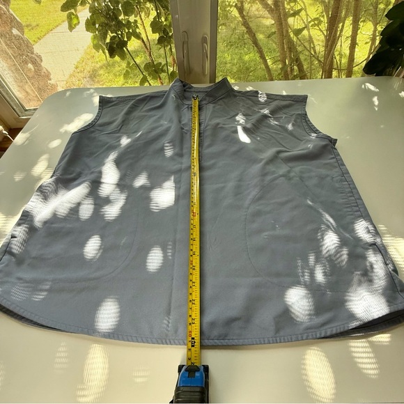 Figs Technical Collection Blue-Gray Sleeveless Scrub Shirt Mens Size XL - Picture 5 of 7